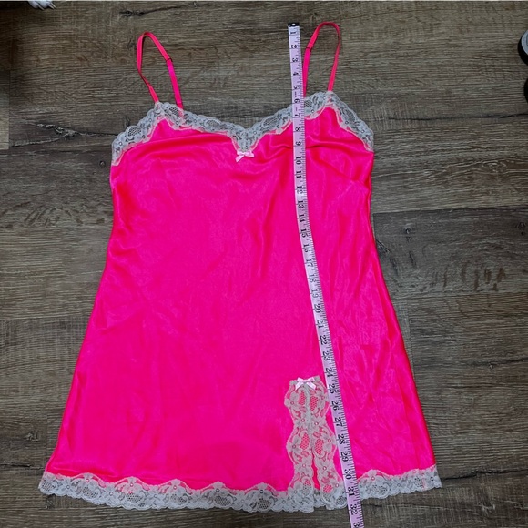VICTORIA’S SECRET Vintage Y2K Hit Pink Lacey Slip Dress Mini Dress Size Large - Picture 11 of 12